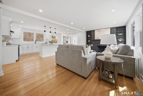 35 Dyer Avenue Canton CT 06019