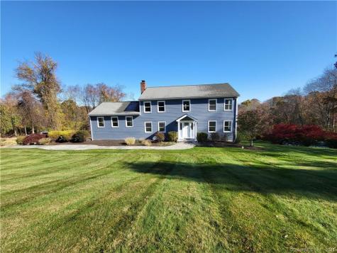 11 Galloping Hill Brookfield CT 06804