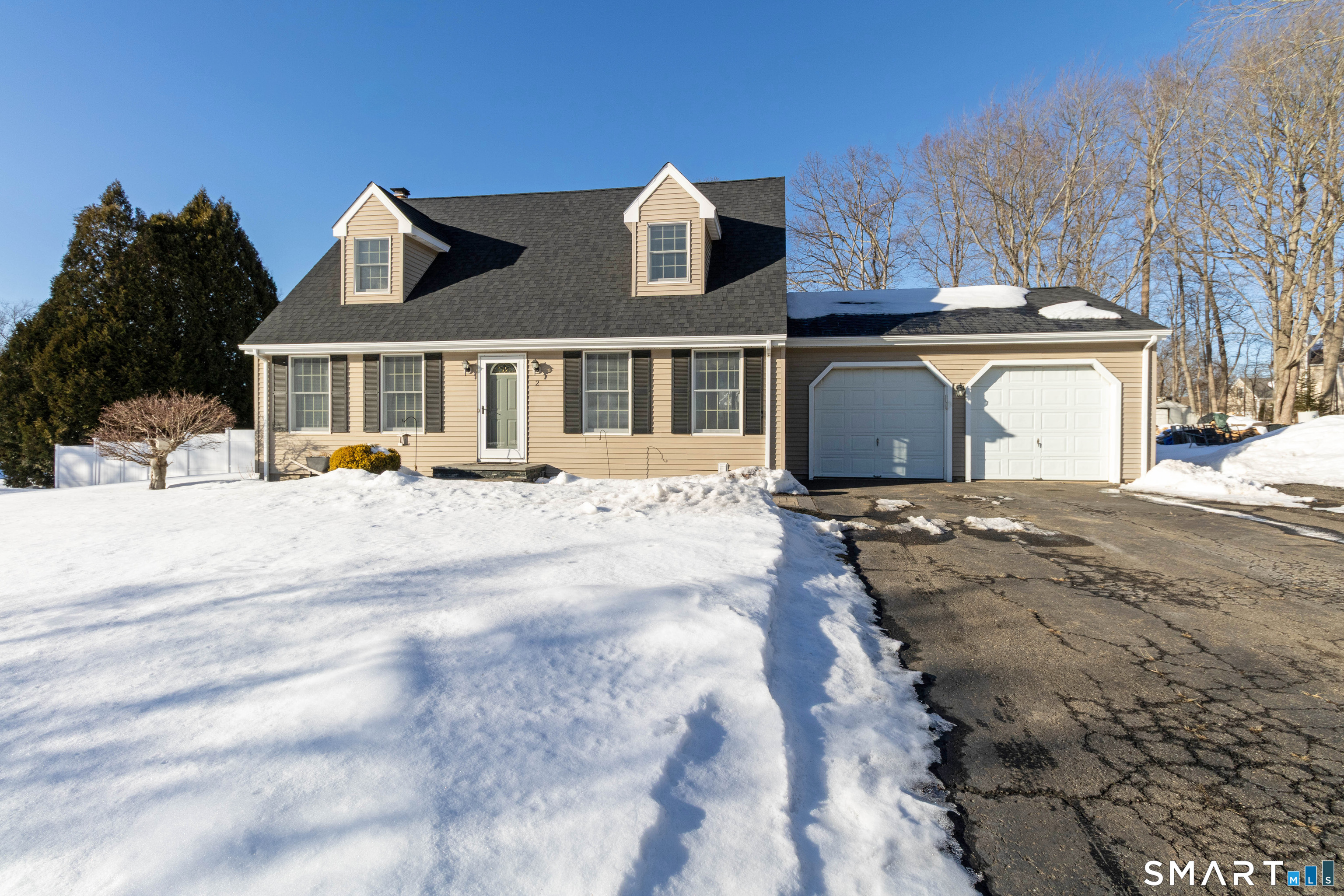 2 Dogwood Drive East Hampton CT 06424