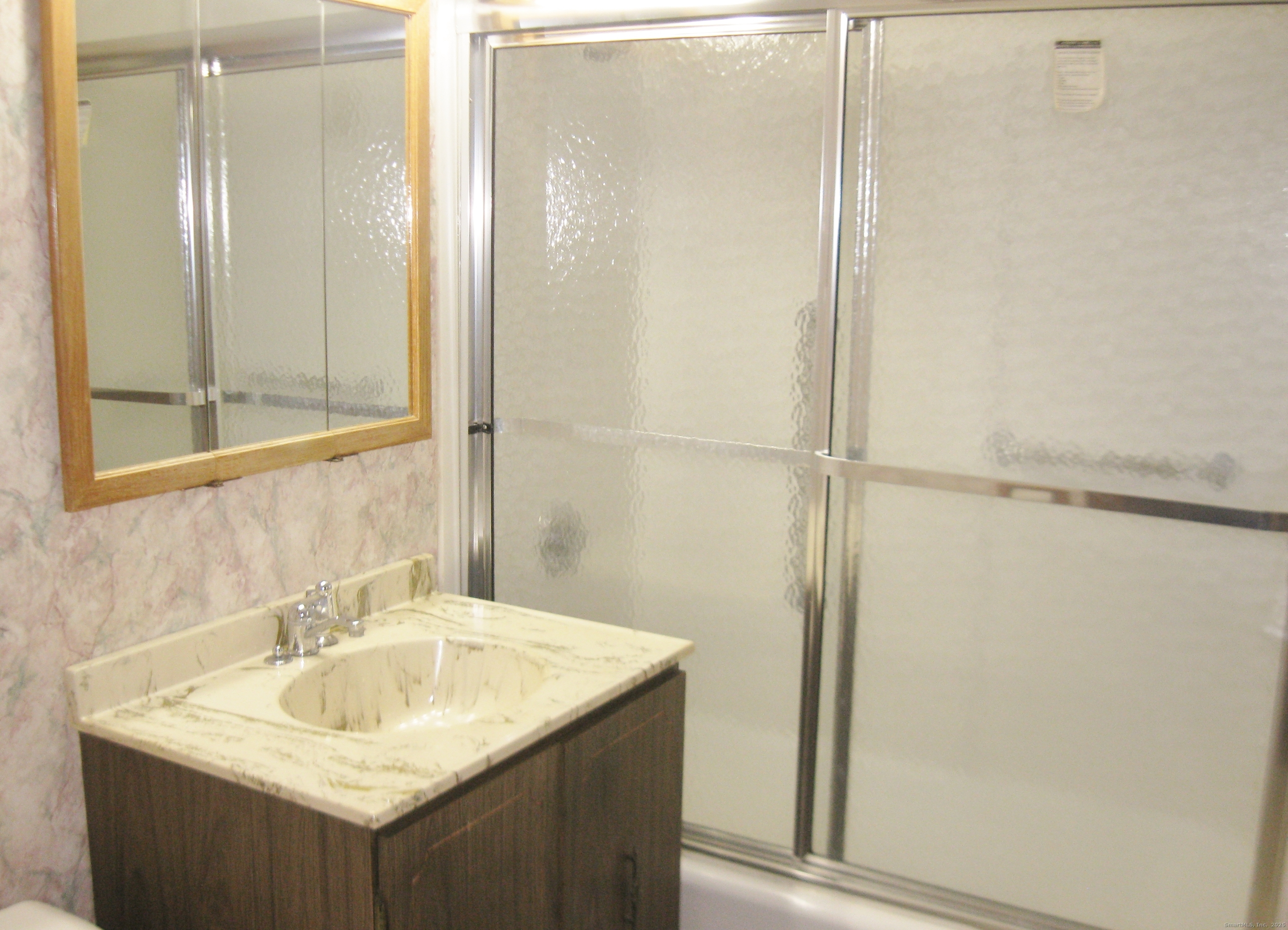 1634 Stanley Street New Britain CT 06053