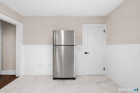 216-R West Thames Street Norwich CT 06360