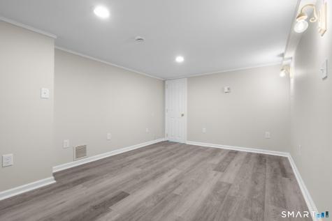 216-R West Thames Street Norwich CT 06360