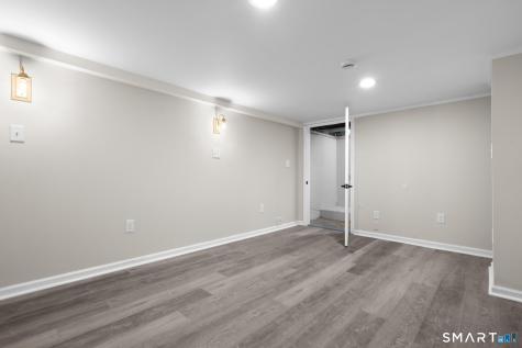 216-R West Thames Street Norwich CT 06360