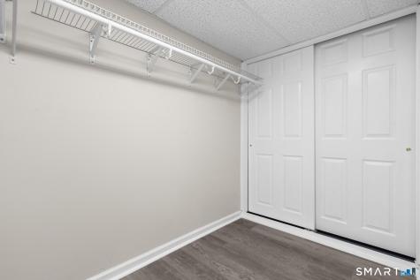 216-R West Thames Street Norwich CT 06360