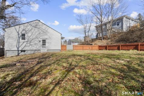 216-R West Thames Street Norwich CT 06360