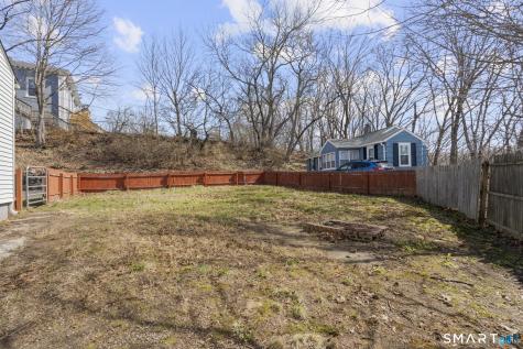 216-R West Thames Street Norwich CT 06360