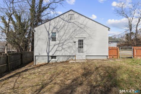 216-R West Thames Street Norwich CT 06360