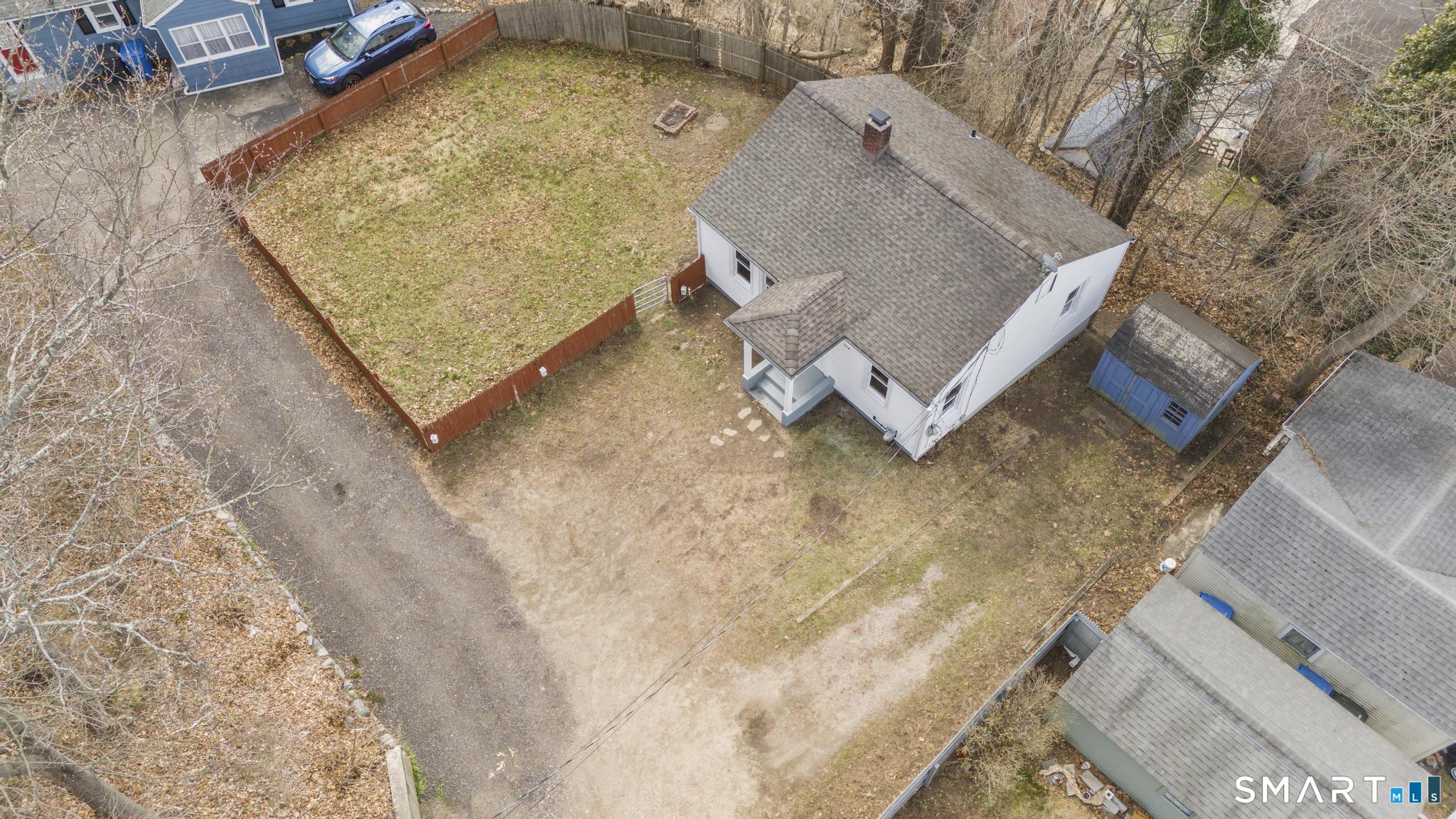 216-R West Thames Street Norwich CT 06360
