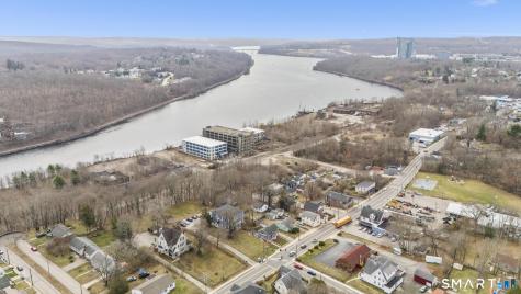 216-R West Thames Street Norwich CT 06360