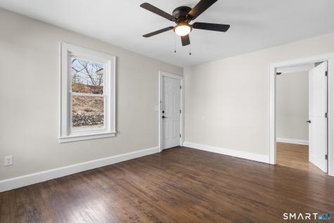 216-R West Thames Street Norwich CT 06360