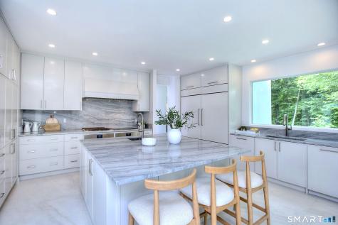 475 Fence Row Drive Fairfield CT 06824
