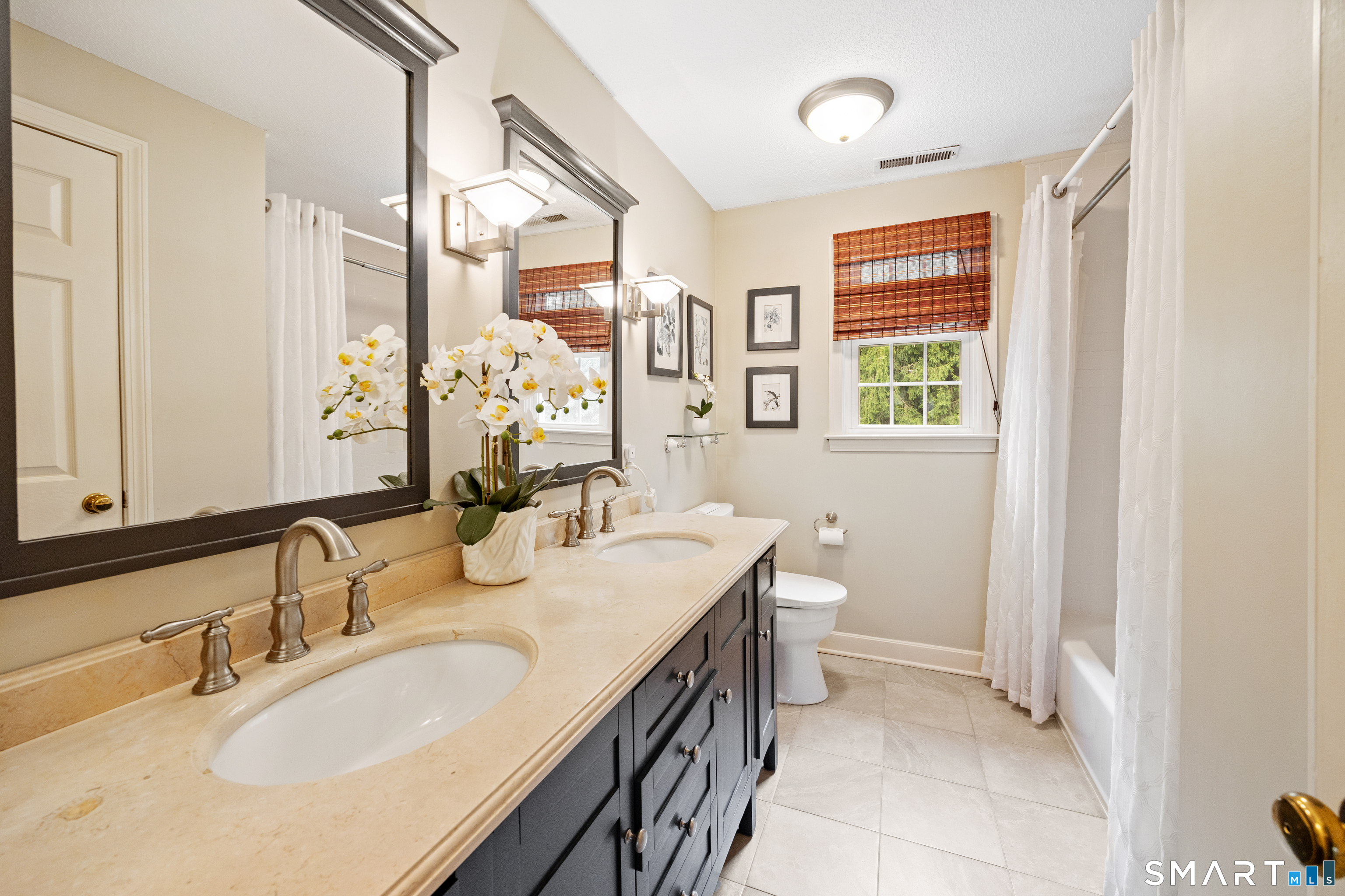 21 Berkshire Court Cheshire CT 06410