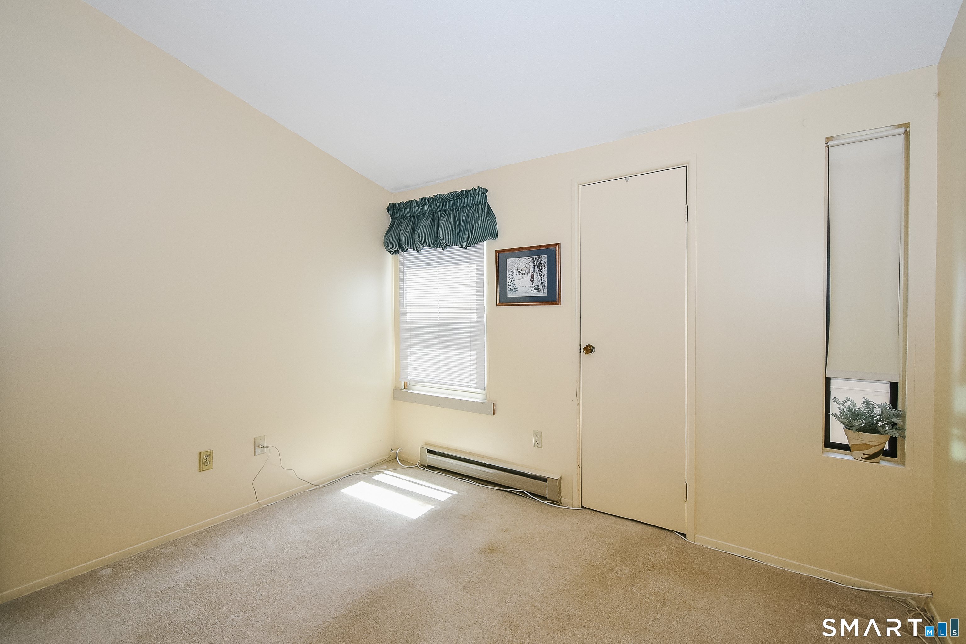 14 East Lake Drive Middletown CT 06457