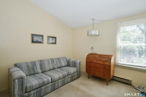 14 East Lake Drive Middletown CT 06457