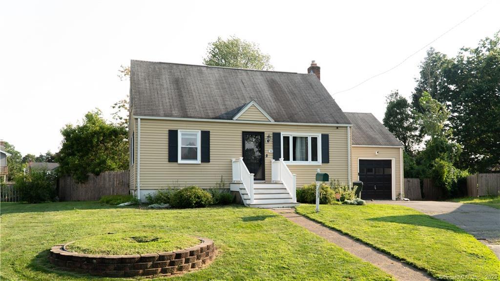 33 Salem Road East Hartford CT 06118
