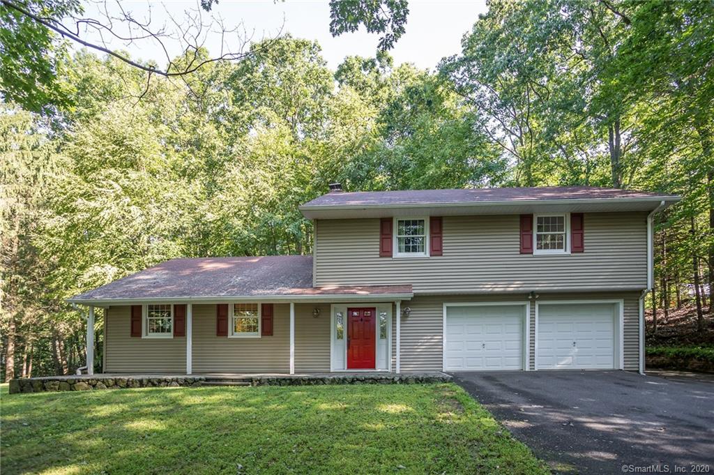 29 Fleetwood Drive New Fairfield CT 06812