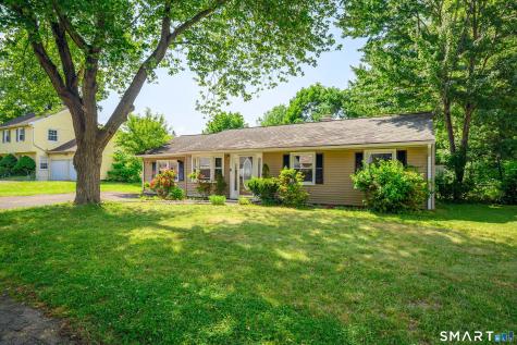 28 Hickory Street Danbury CT 06810