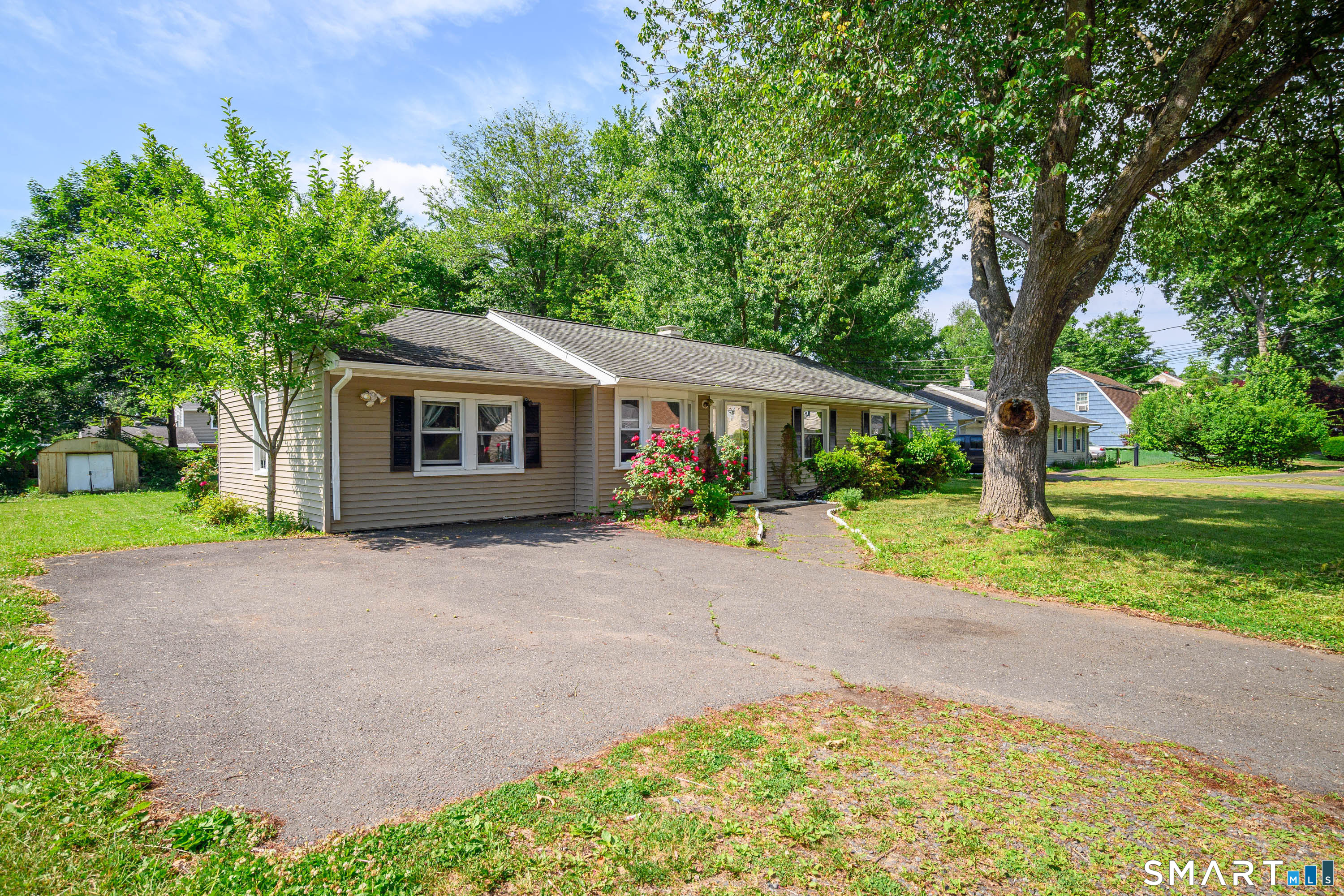 28 Hickory Street Danbury CT 06810