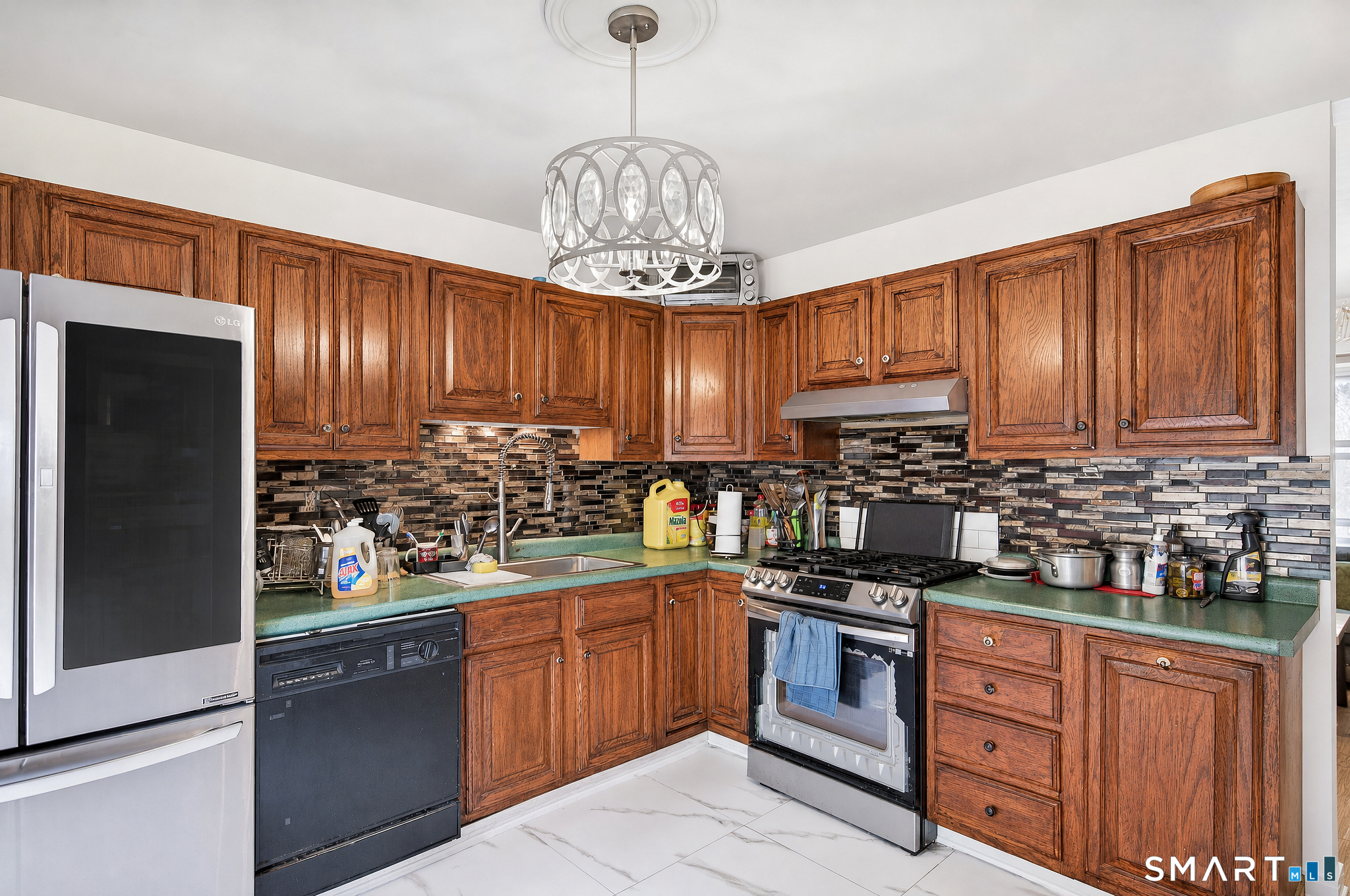 28 Hickory Street Danbury CT 06810