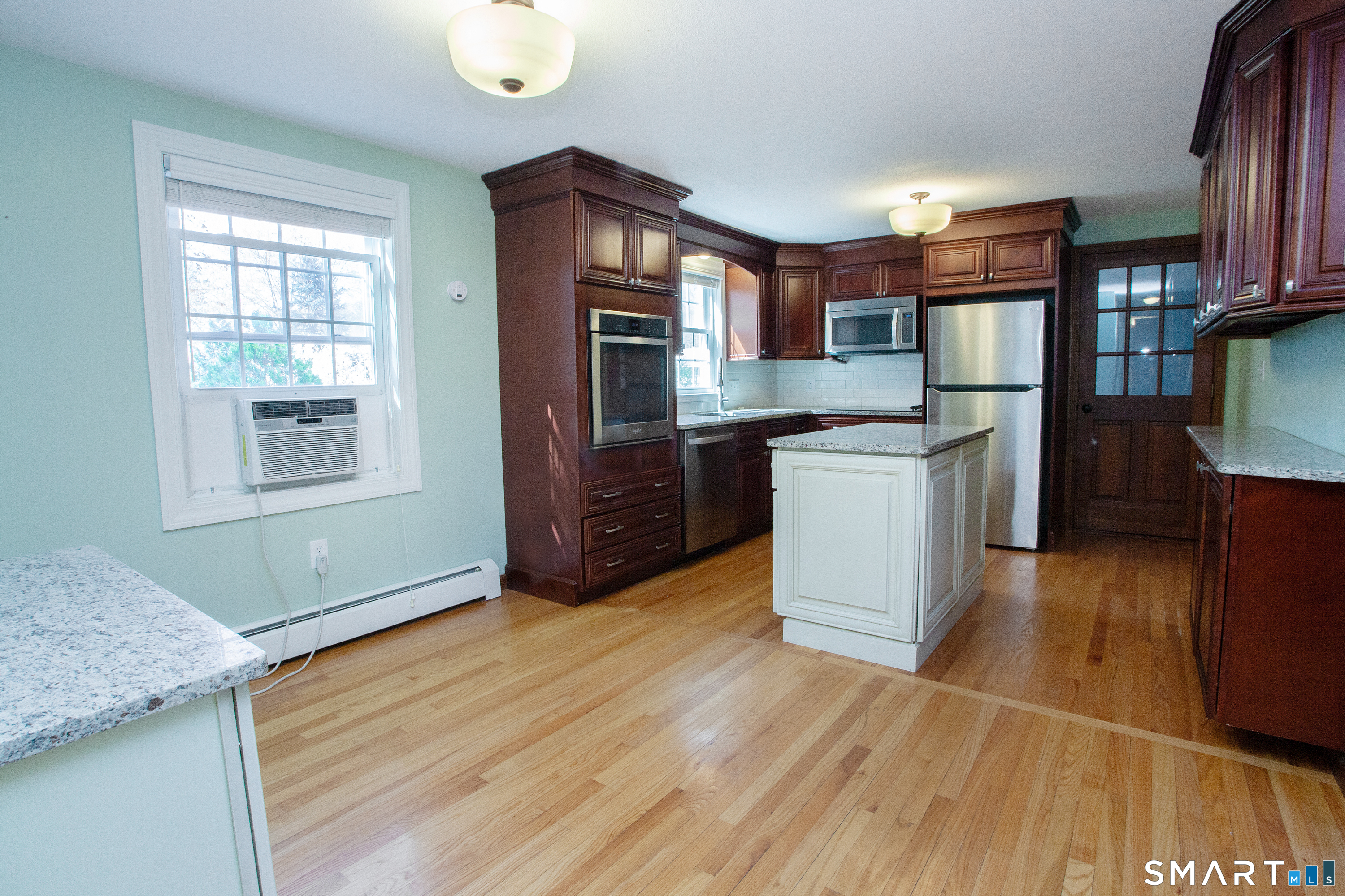 172 Weymouth Road Enfield CT 06082