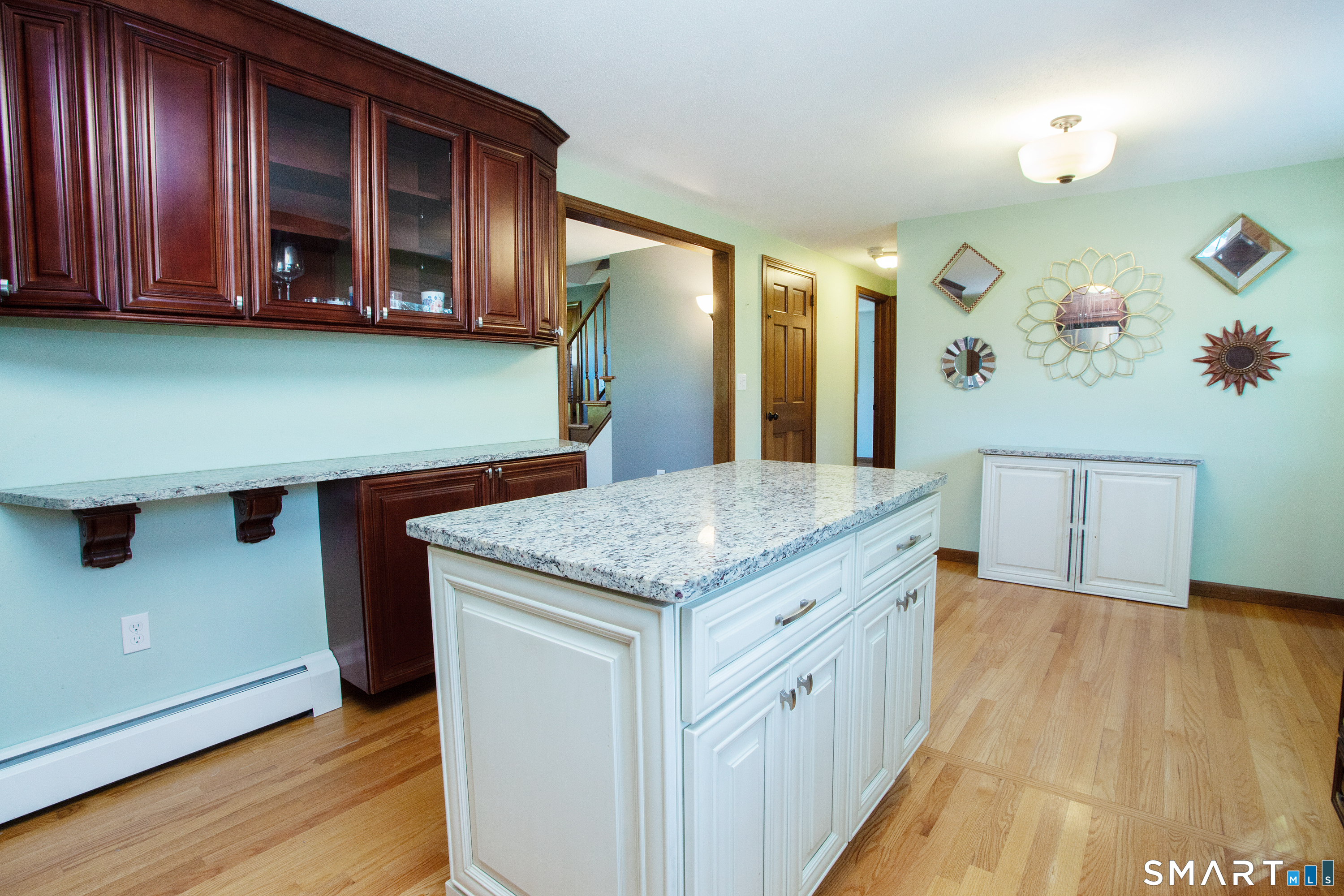 172 Weymouth Road Enfield CT 06082