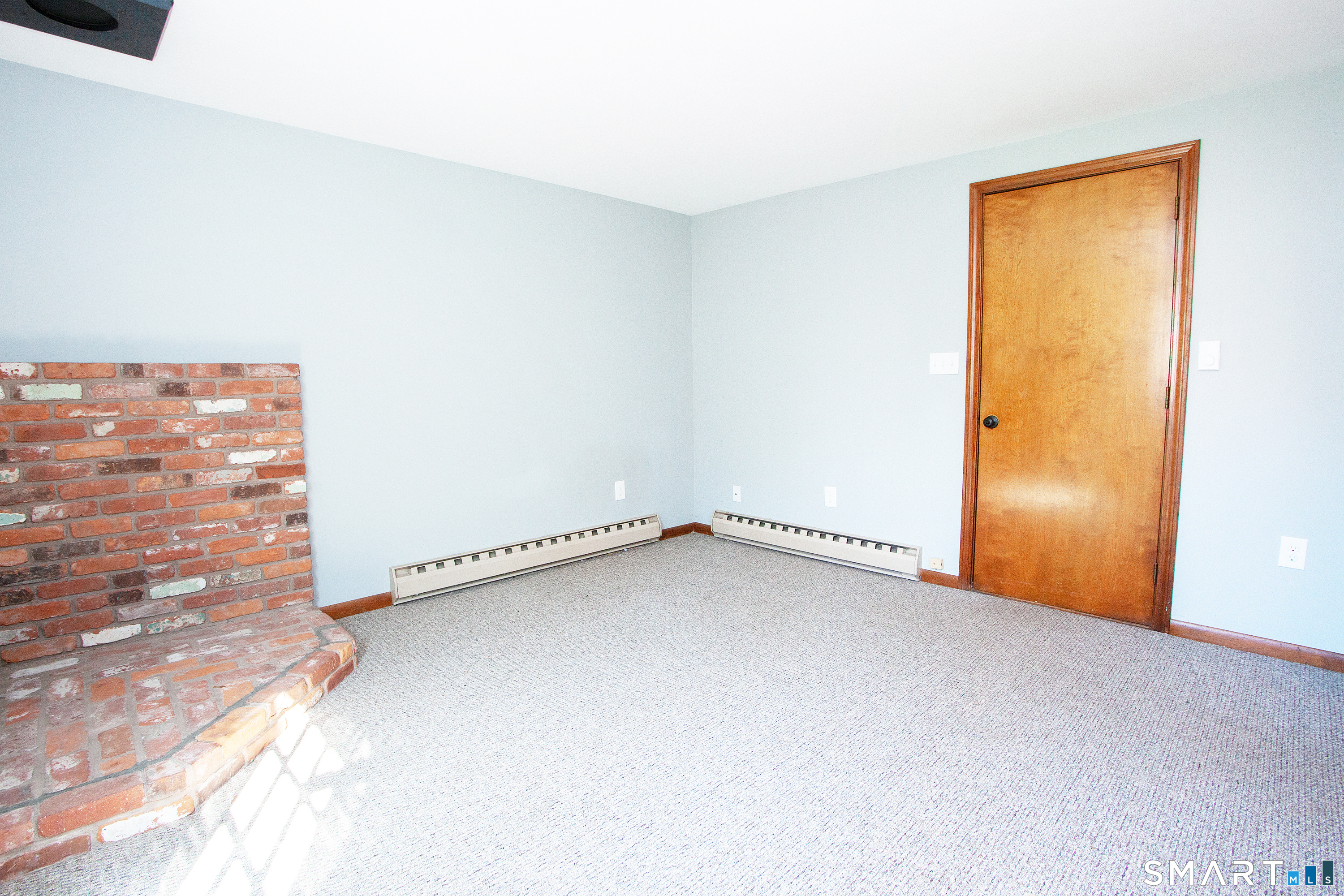 172 Weymouth Road Enfield CT 06082