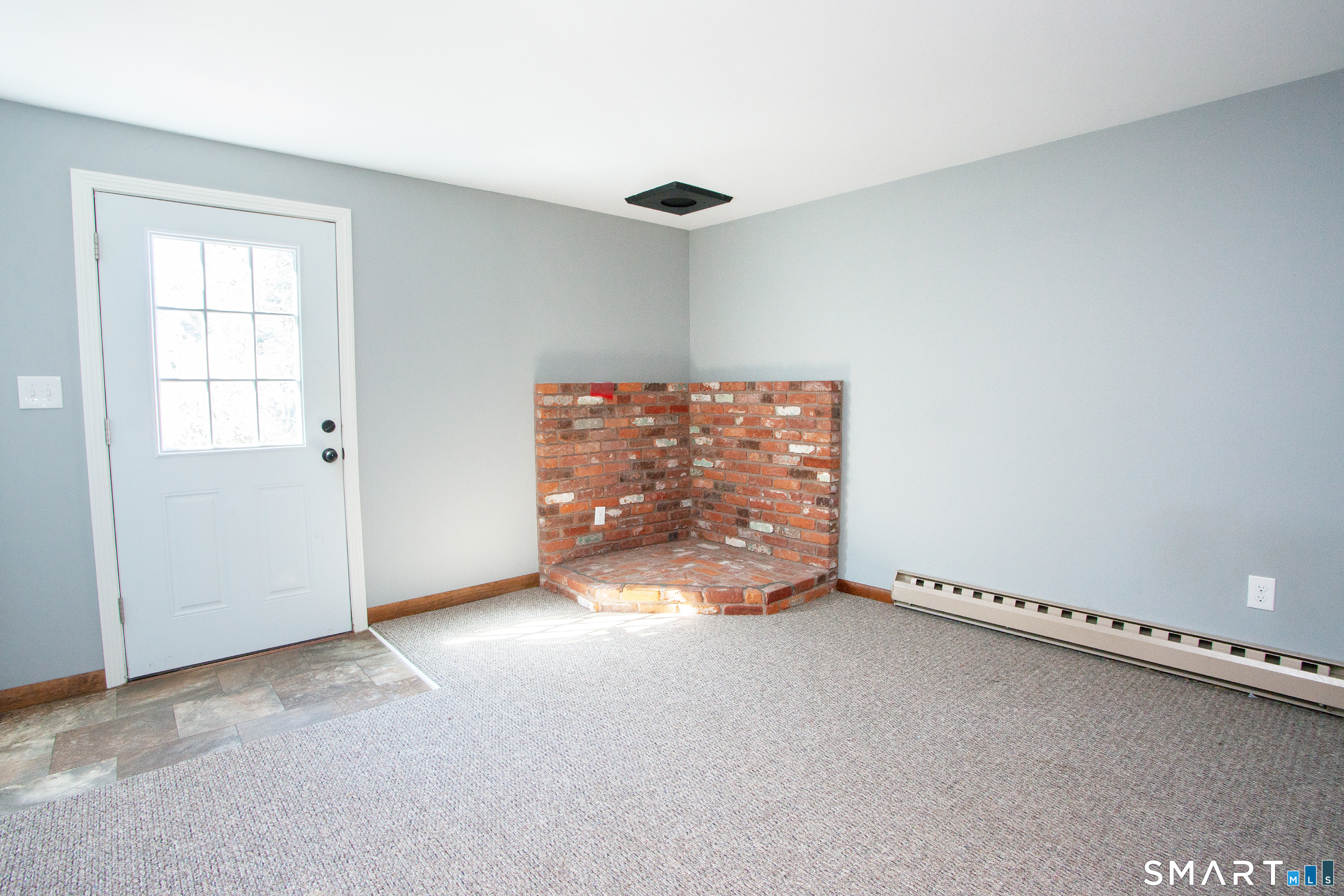 172 Weymouth Road Enfield CT 06082