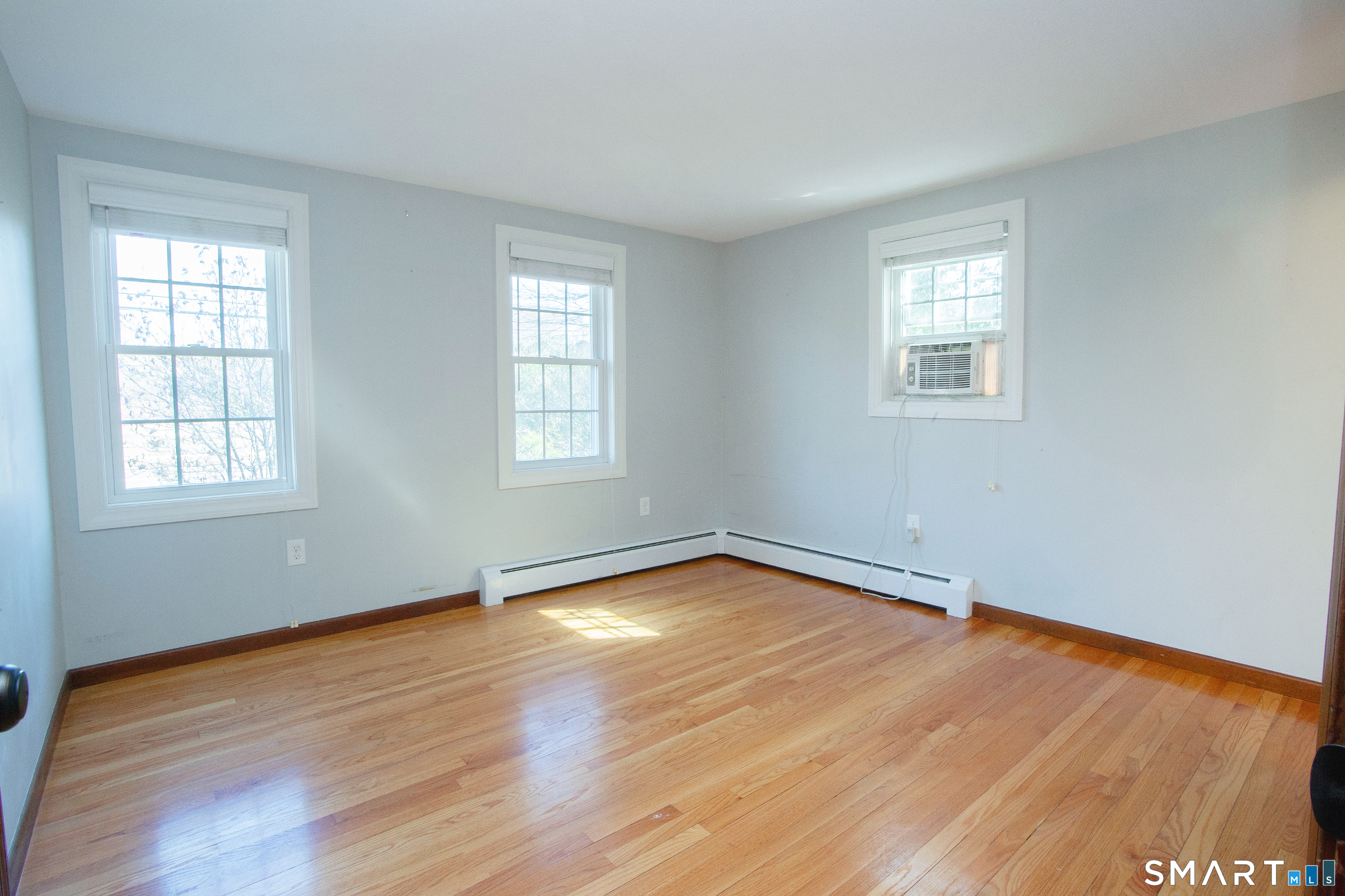 172 Weymouth Road Enfield CT 06082