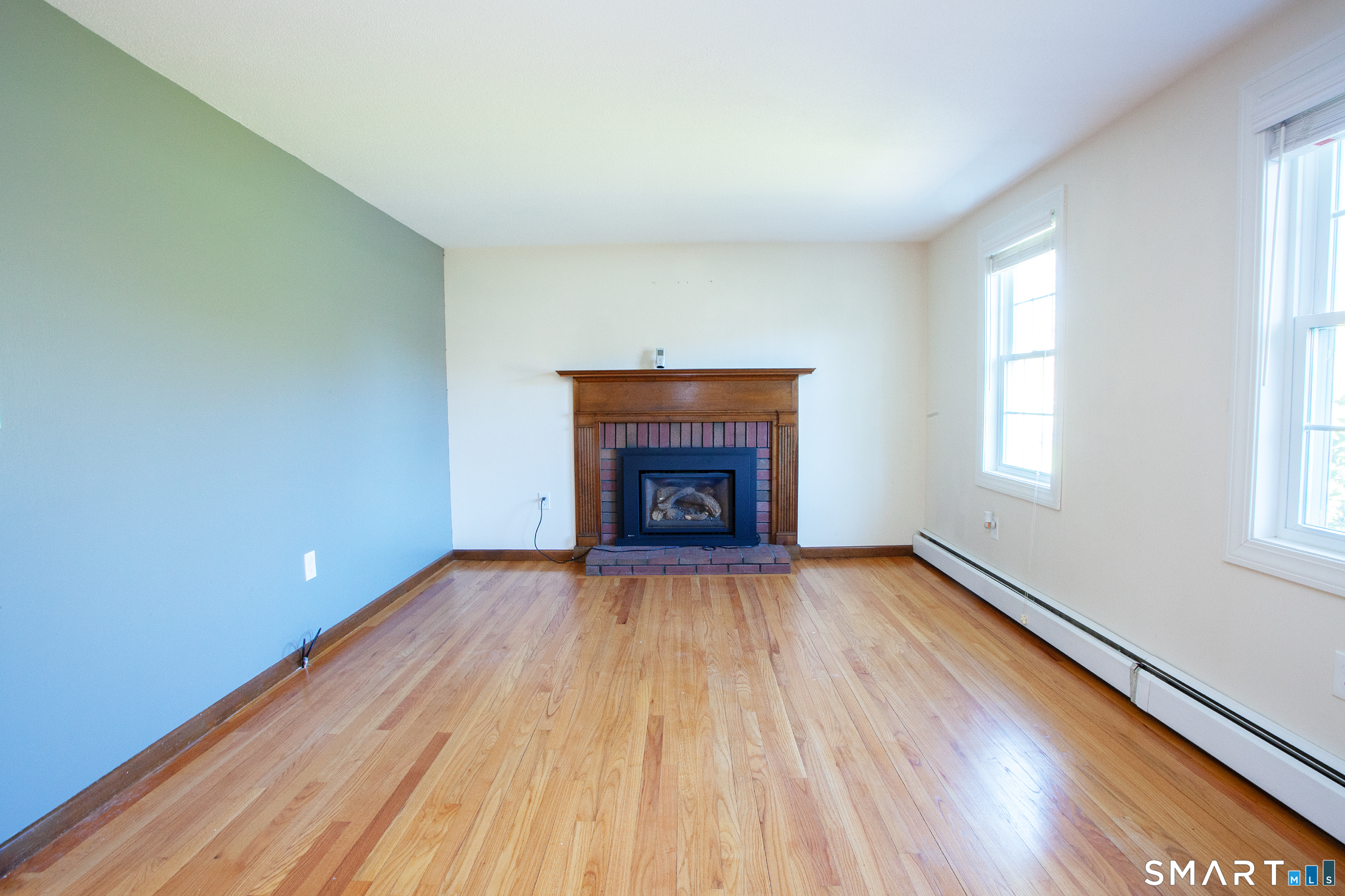 172 Weymouth Road Enfield CT 06082