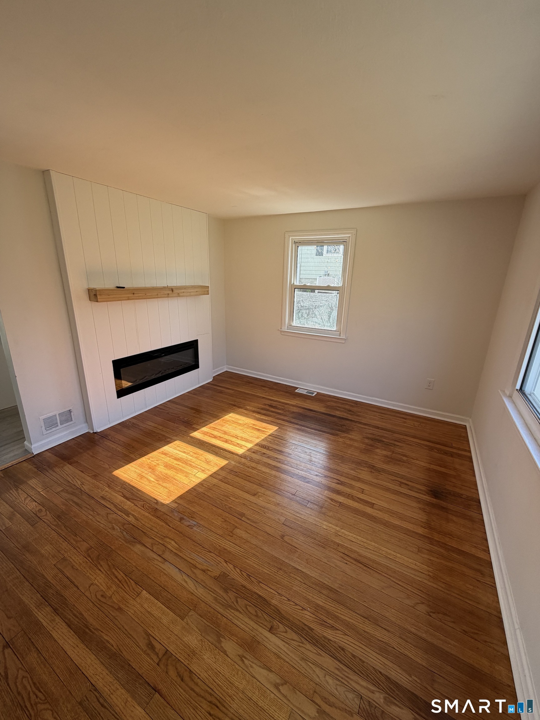 83 Tower Street Milford CT 06460