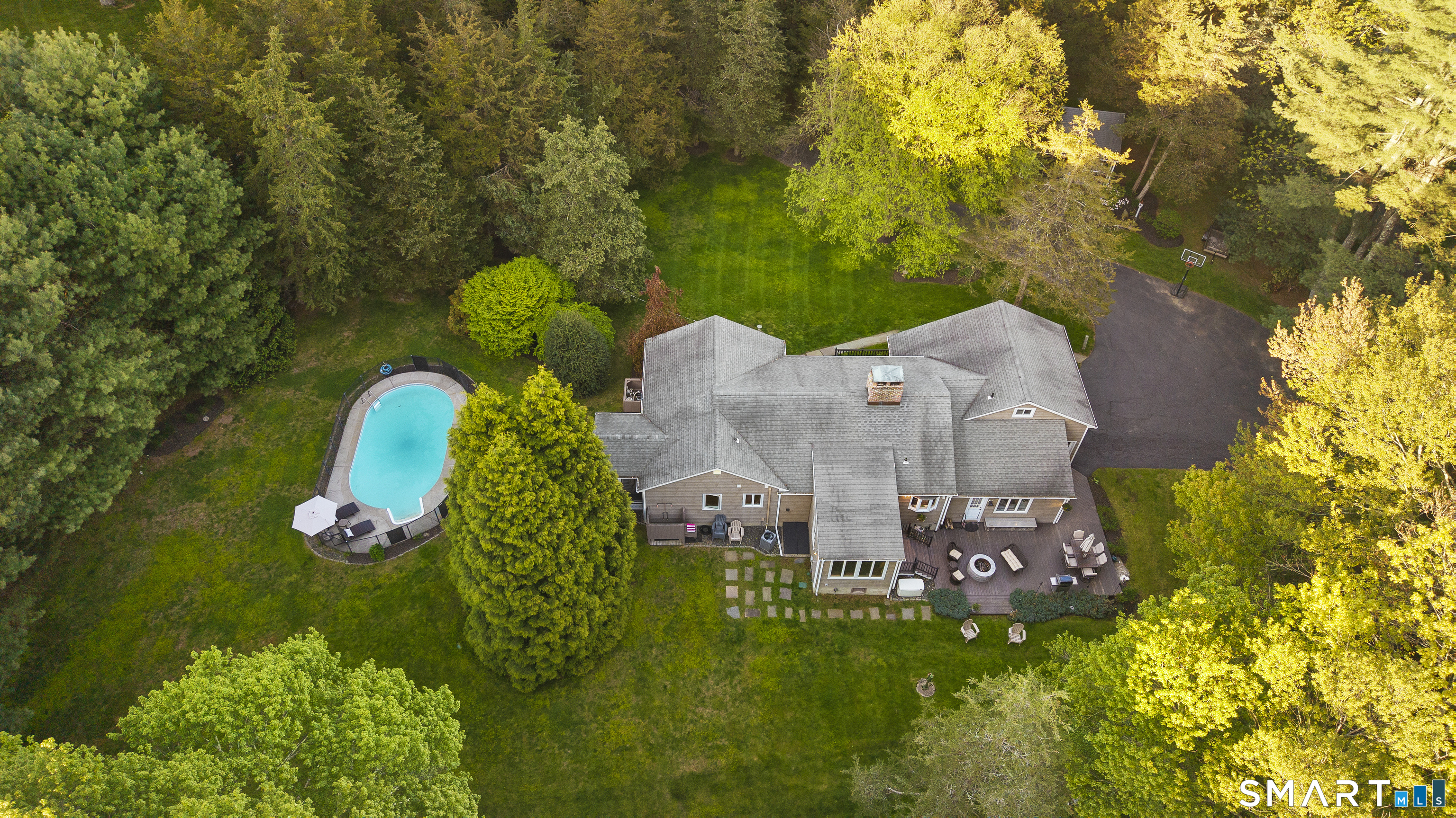 399 North Park Avenue Easton CT 06612