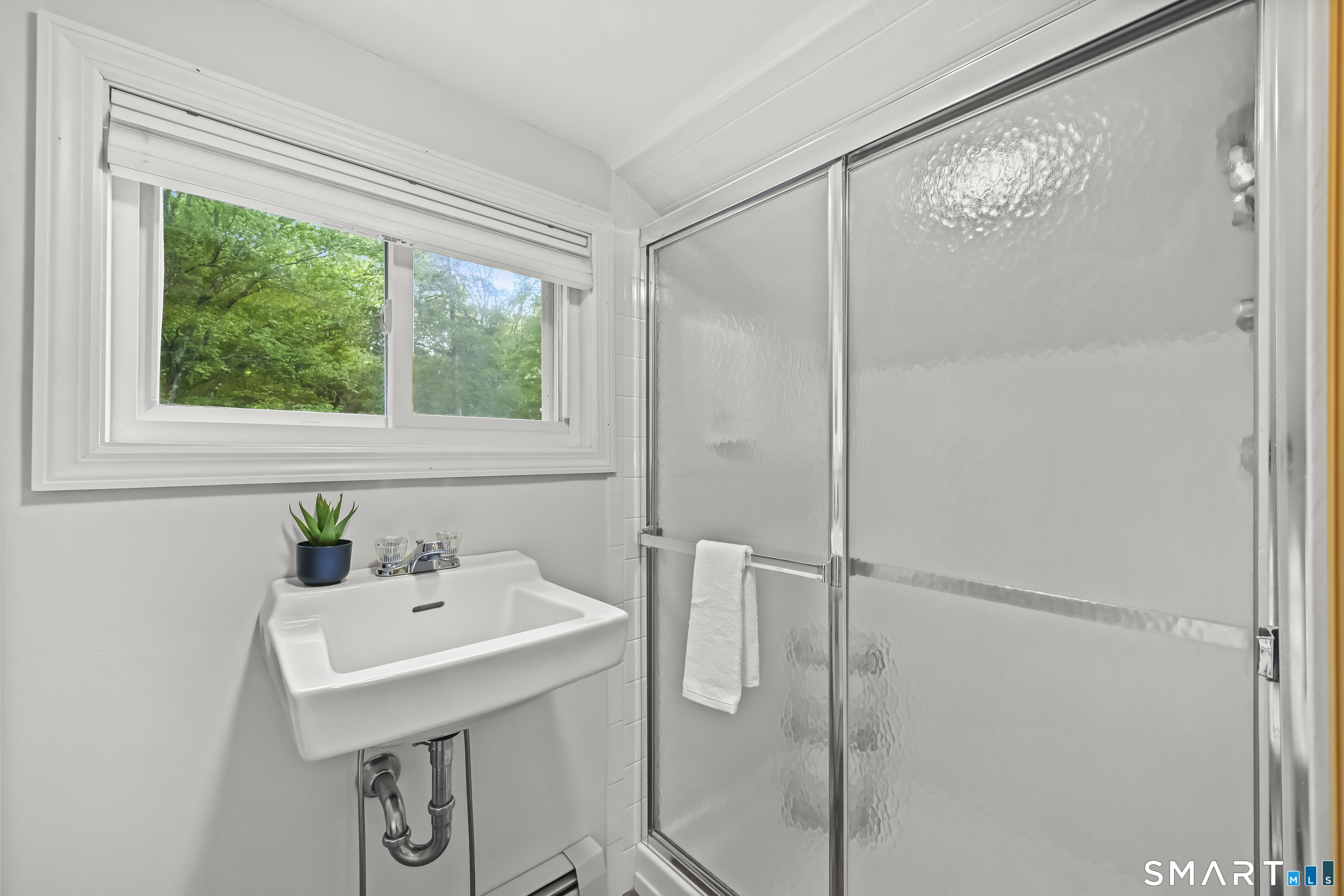 399 North Park Avenue Easton CT 06612