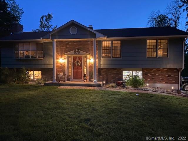 6 Thomas Court East Haven CT 06513