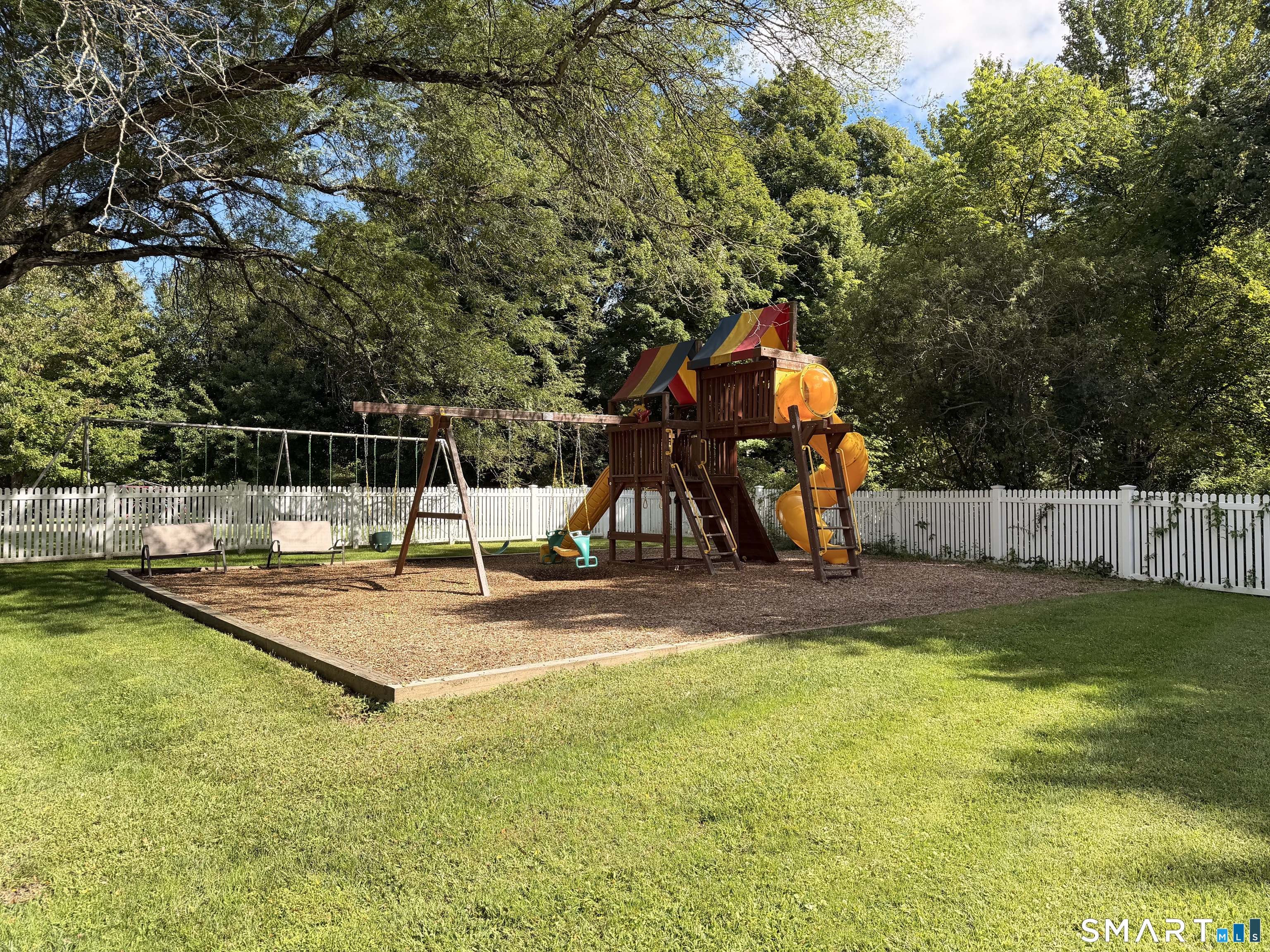 22 Beaver Brook Road Ridgefield CT 06877