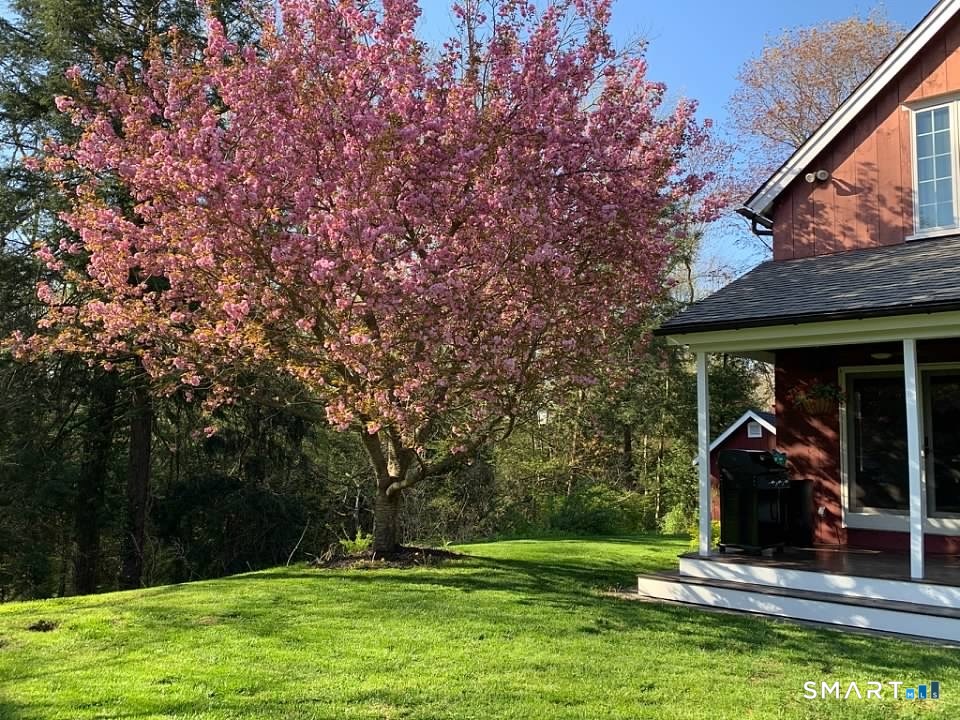 41 Turkey Plain Road Bethel CT 06801