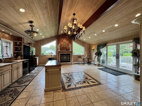 22 Larkspur Drive Trumbull CT 06611