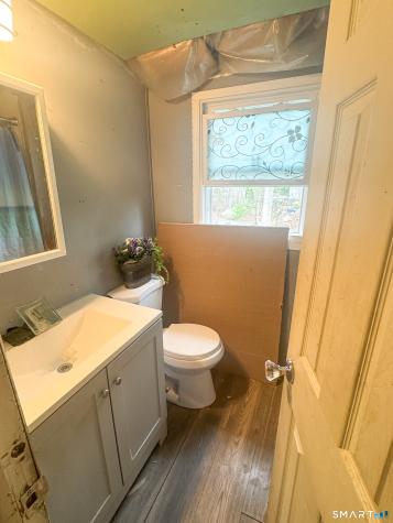 268 Flanders Road Groton CT 06355