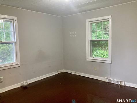 2 School Street Norwich CT 06360