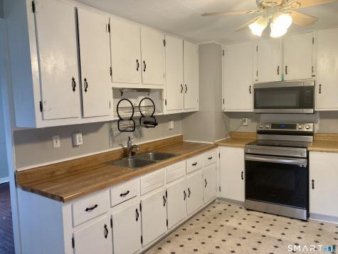 2 School Street Norwich CT 06360