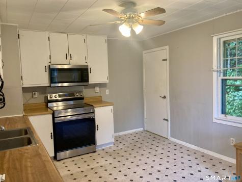 2 School Street Norwich CT 06360