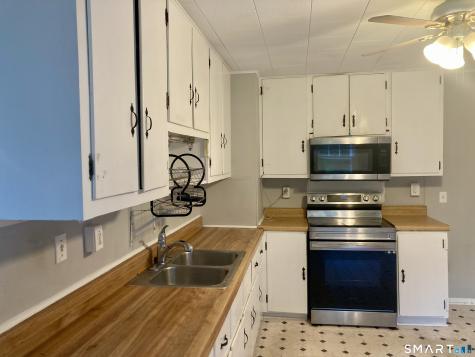 2 School Street Norwich CT 06360