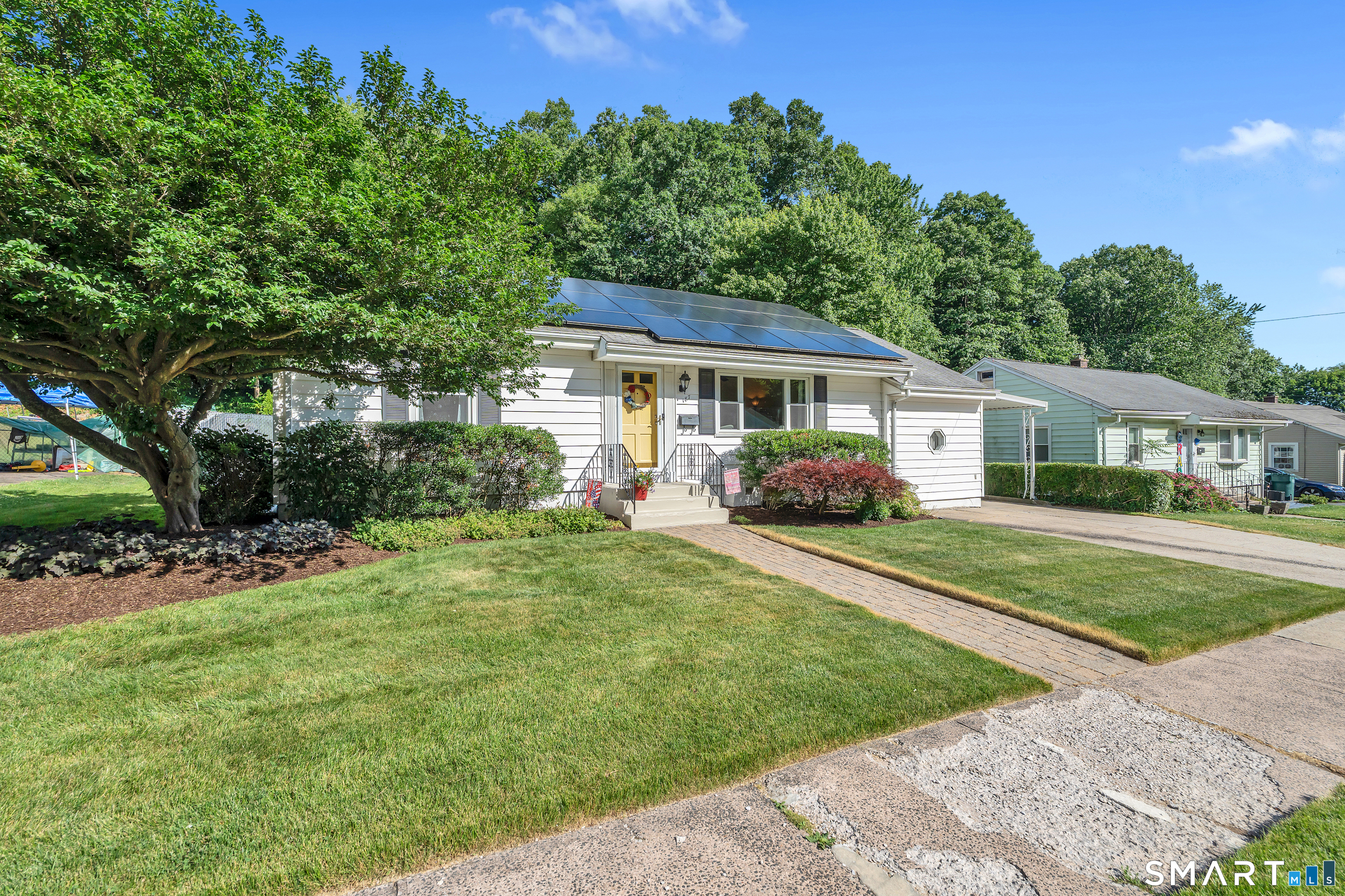 187 Blue Hills Avenue Hamden CT 06514