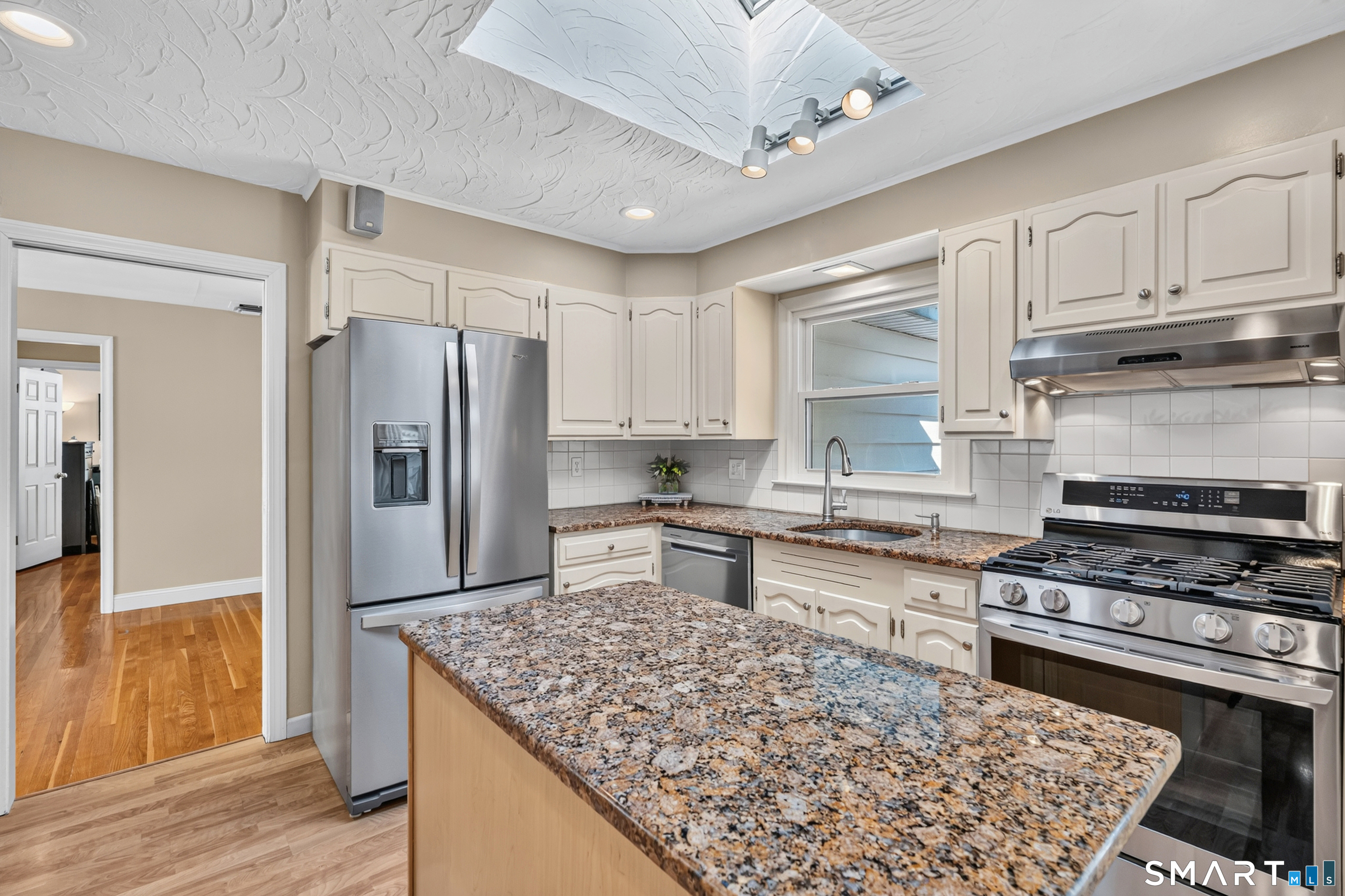 187 Blue Hills Avenue Hamden CT 06514