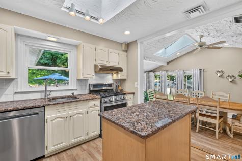 187 Blue Hills Avenue Hamden CT 06514