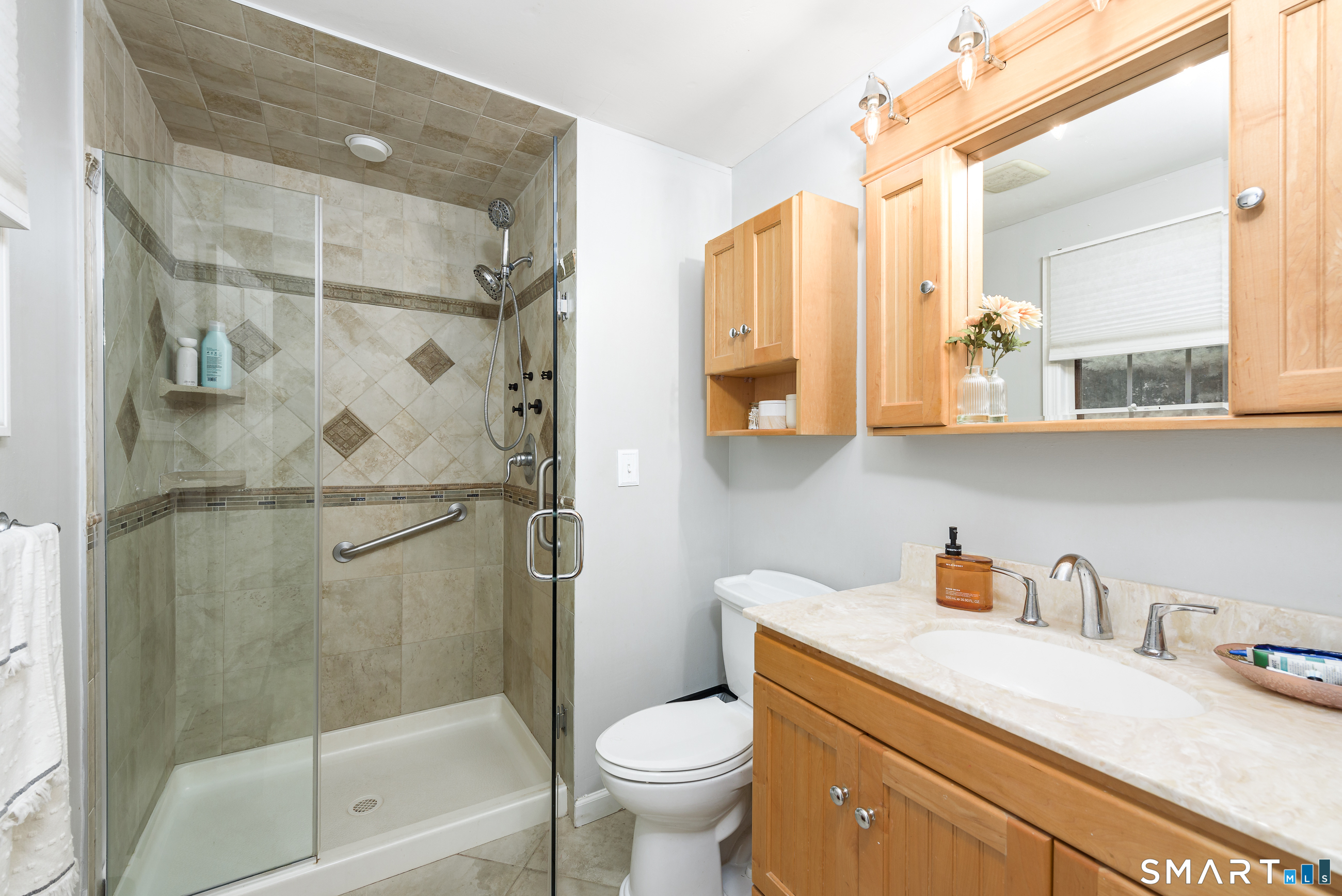 508 Oakwood Drive Glastonbury CT 06033