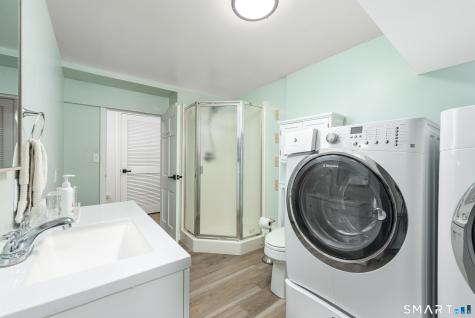 508 Oakwood Drive Glastonbury CT 06033