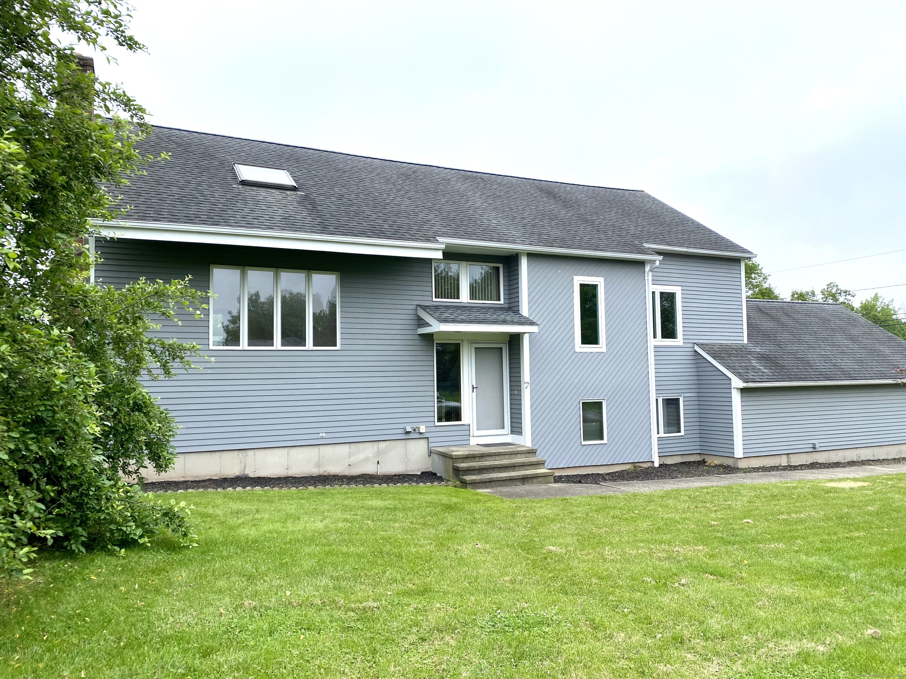 7 Thistle Meadow Lane Branford CT 06405