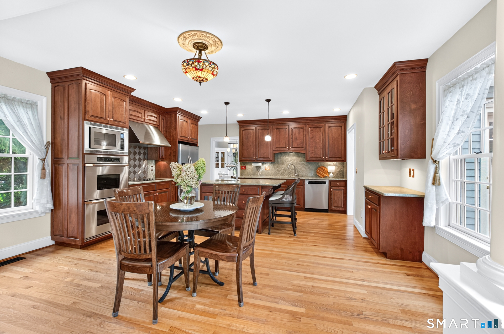 7 Avery Way Simsbury CT 06070