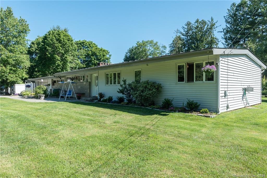 25 Gates Road Essex CT 06426