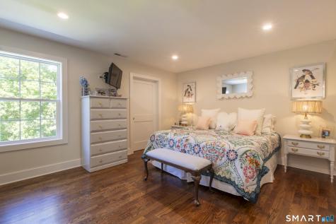 34 Robinwood Road Trumbull CT 06611